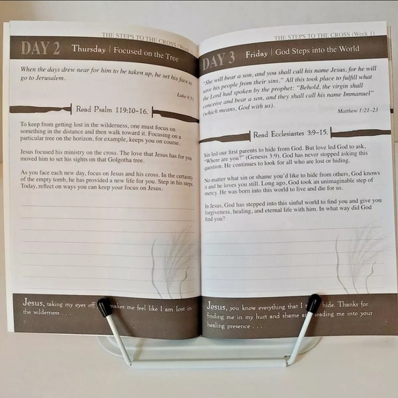 "In His Steps" Book Devotional Prayer Journal, A. Trevor Sutton PB NF 2023 Jesus - Picture 10 of 10
